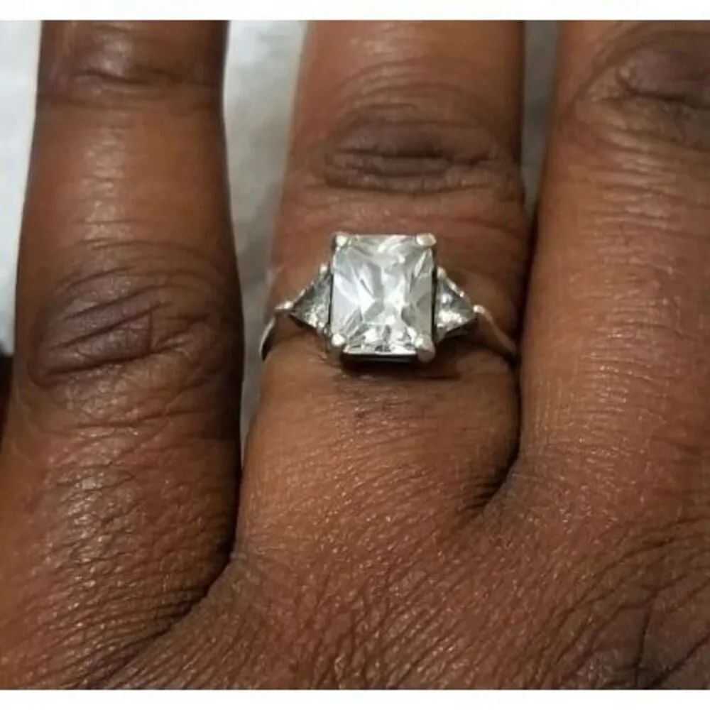 .925 Sterling Silver Ring Size 8